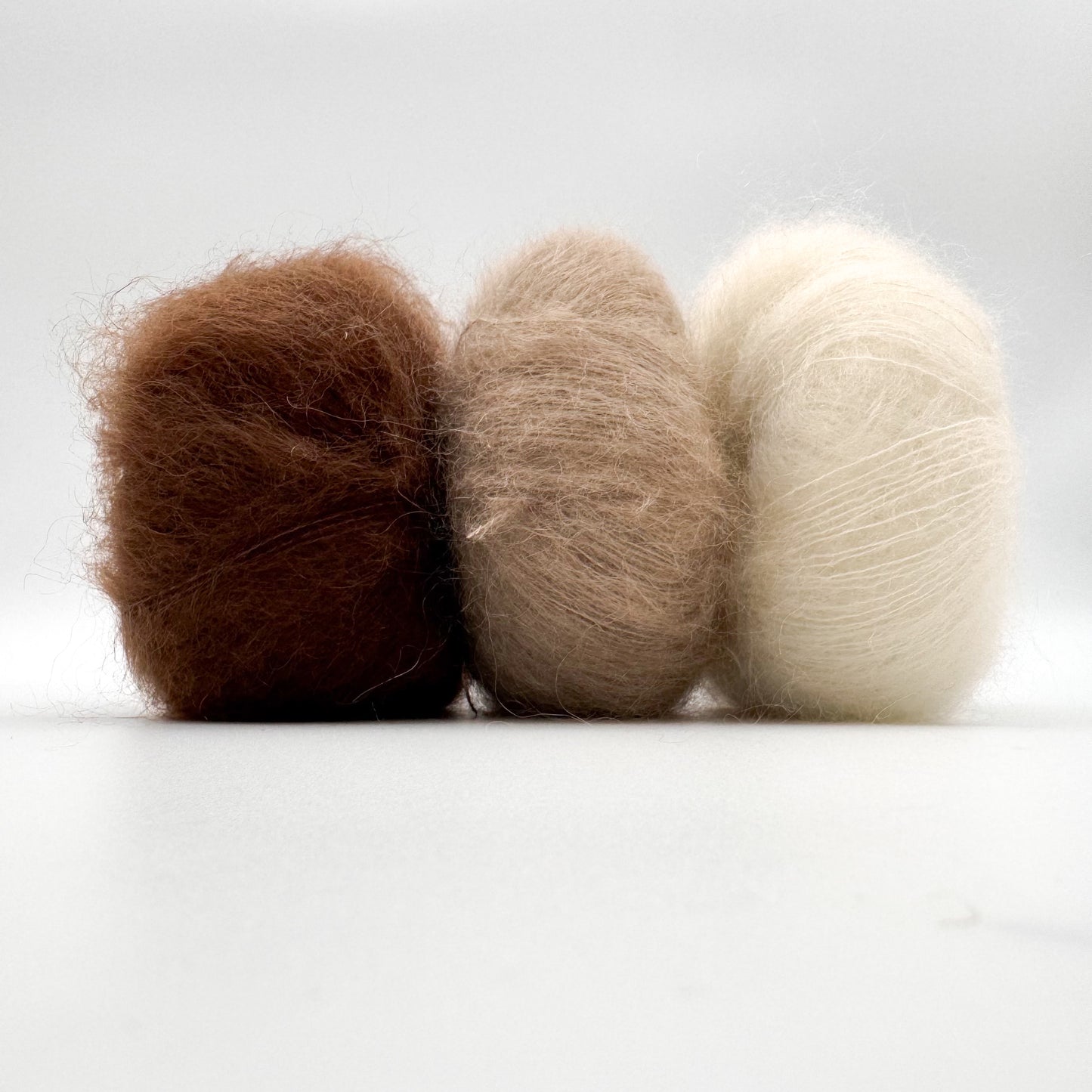 Mohair Sport-garn i fargen Nøttebrun – superkid mohair og silke fra A Knitters World