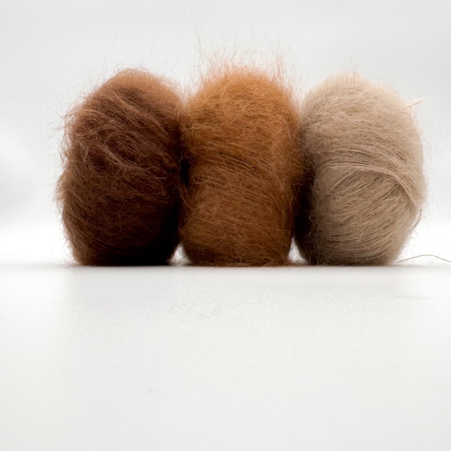 Mohair Sport-garn i fargen Karamell – superkid mohair og silke fra A Knitters World