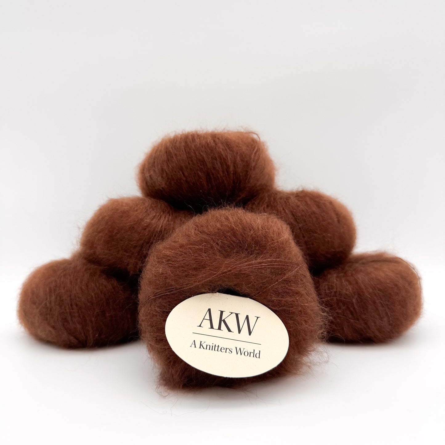 Mohair Sport-garn i fargen Nøttebrun – superkid mohair og silke fra A Knitters World