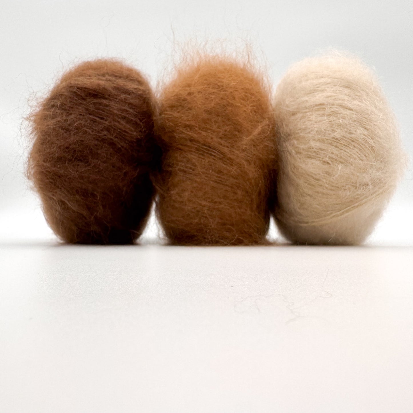 Mohair Sport-garn i fargen Karamell – superkid mohair og silke fra A Knitters World