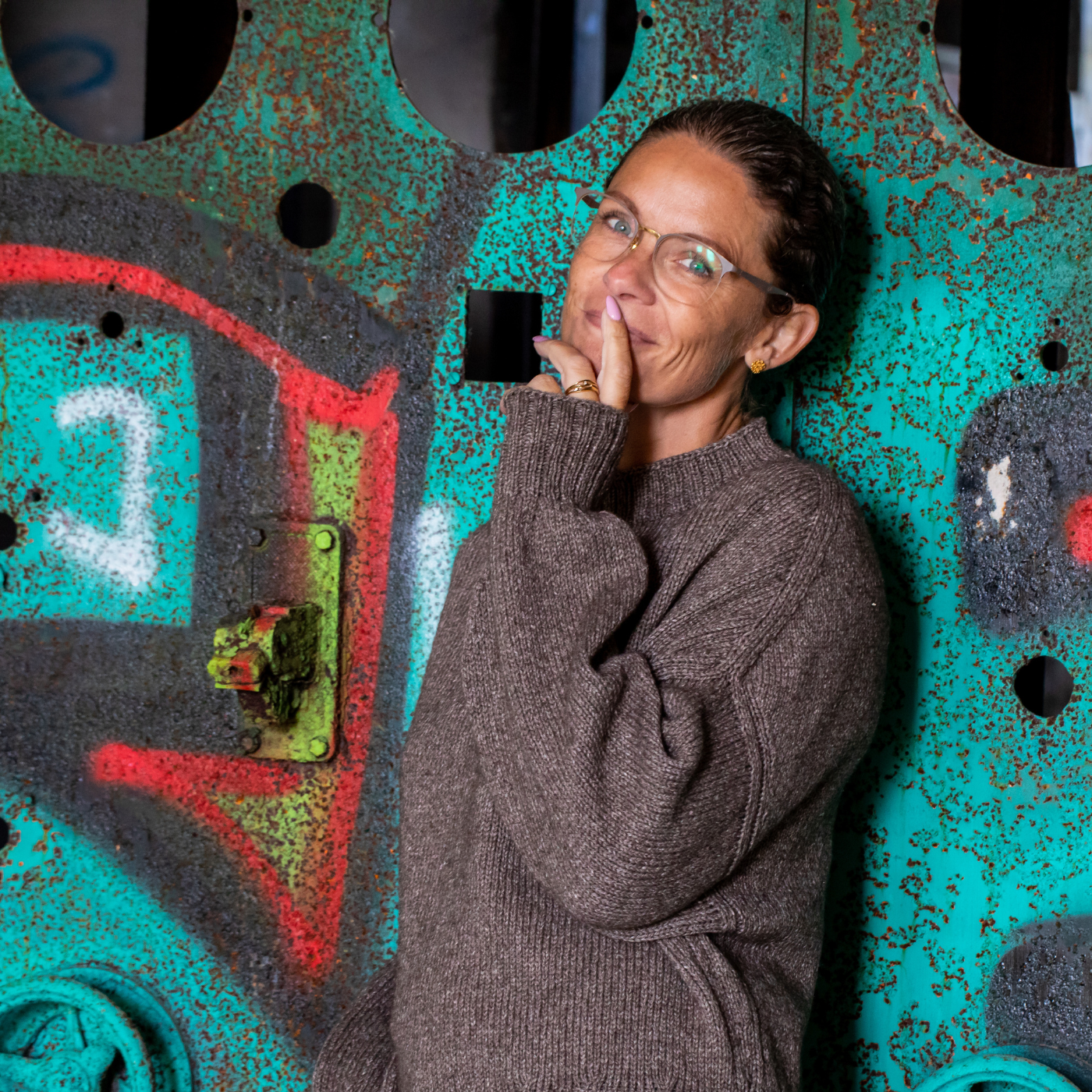 Clair sweater strikket i yak/ silke sport ufarvet.