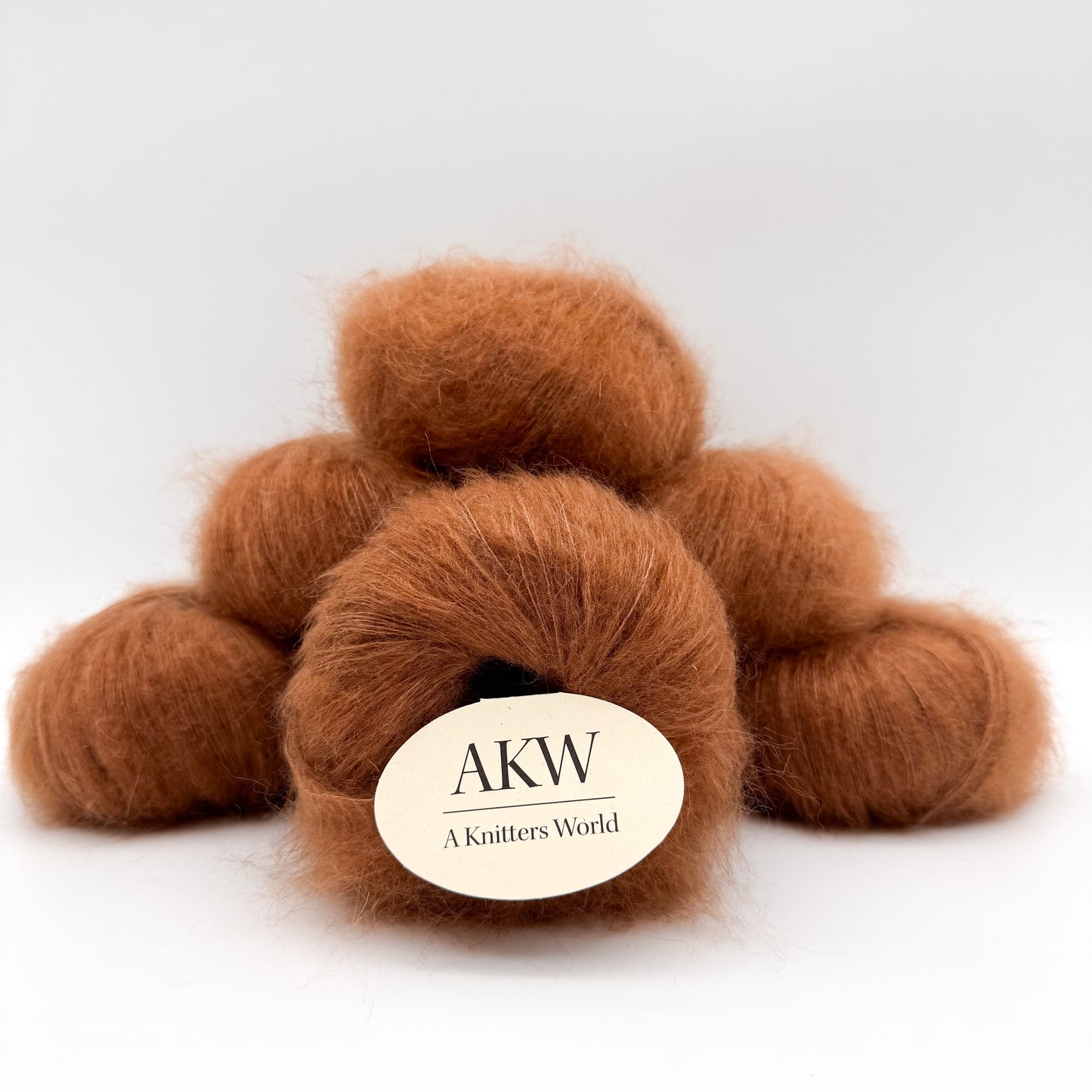 Mohair Sport-garn i fargen Karamell – superkid mohair og silke fra A Knitters World