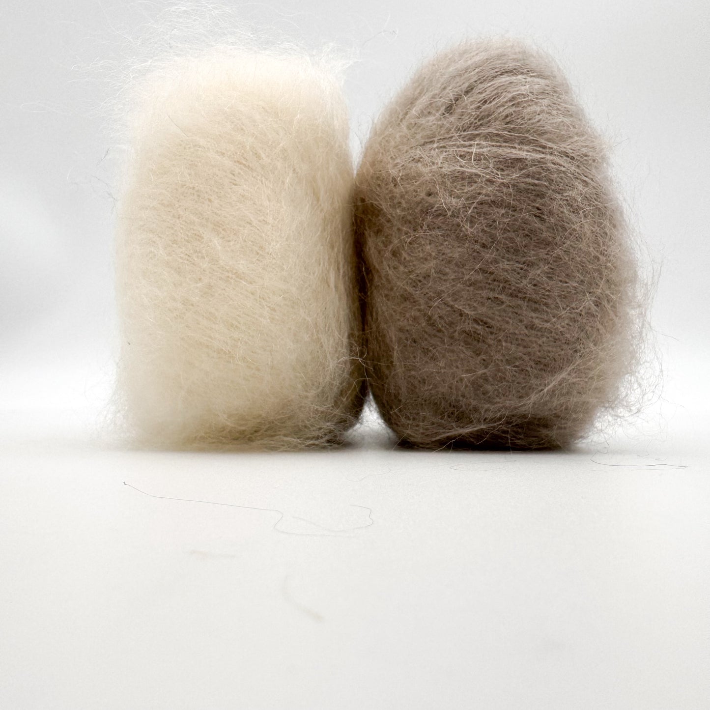 Mohair Sport garn i farven Beige – Superkid Mohair og silke fra A Knitters World