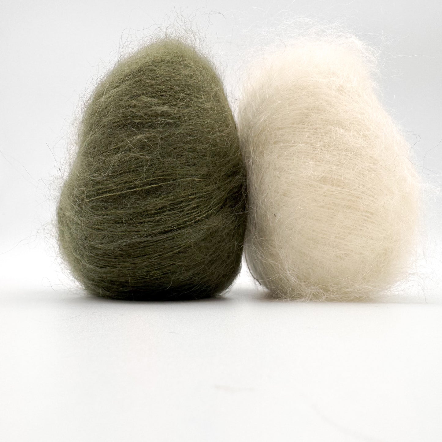 Mohair Sport garn i farven Moss Green – Superkid Mohair og silke fra A Knitters World