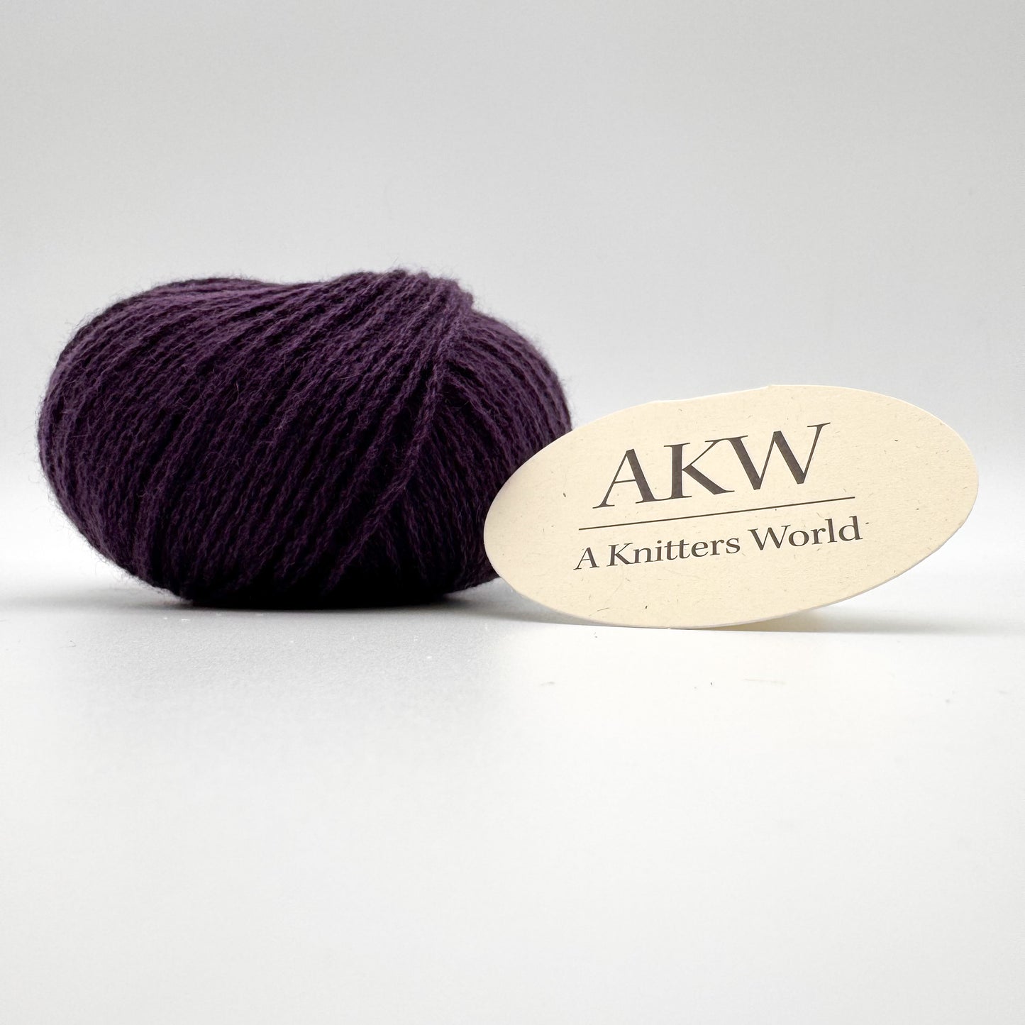 Cashmere garn i farven Lillac – 100% Mongolian Cashmere, AKW Skala A fra A Knitters World